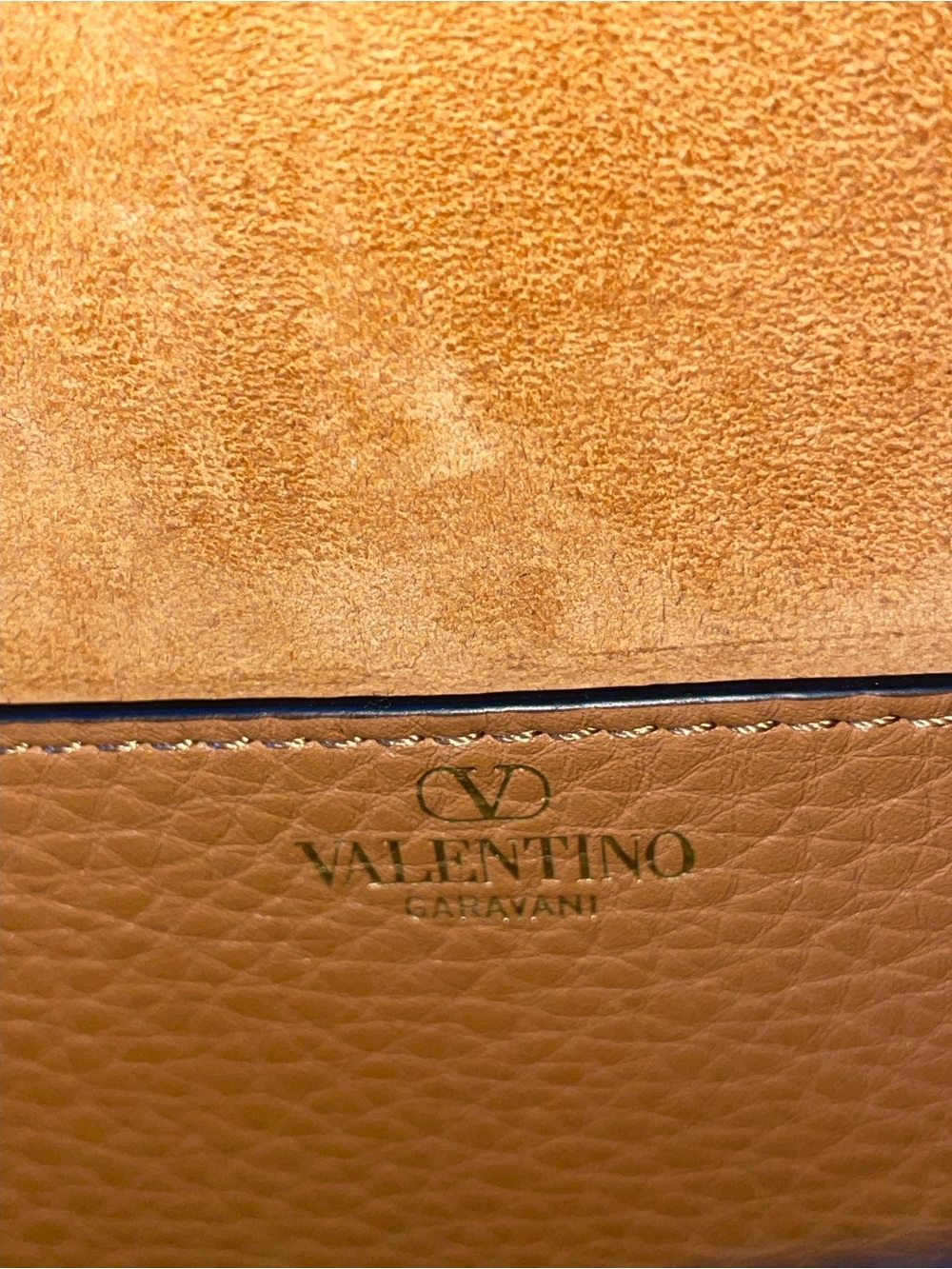 Valentino Garavani Camel/Tan Leather Shoulder Bag with Gold V Logo - Picture 8 of 10
